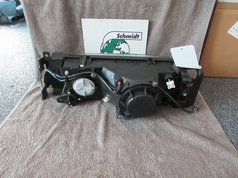 Iveco 500340408 KOPLAMP IVECO EUROTECH MODEL EURO 2 NIEUWE !! LINKS - Feu avant pour Camion: photos 3 Iveco 500340408 KOPLAMP IVECO EUROTECH MODEL EURO 2 NIEUWE !! LINKS - Feu avant pour Camion: photos 3