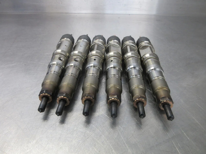 MAN 51.10100-6191 INJECTORS MAN D2676LF52 EURO 6 MODEL 2020 - Filtre à carburant pour Camion: photos 2 MAN 51.10100-6191 INJECTORS MAN D2676LF52 EURO 6 MODEL 2020 - Filtre à carburant pour Camion: photos 2