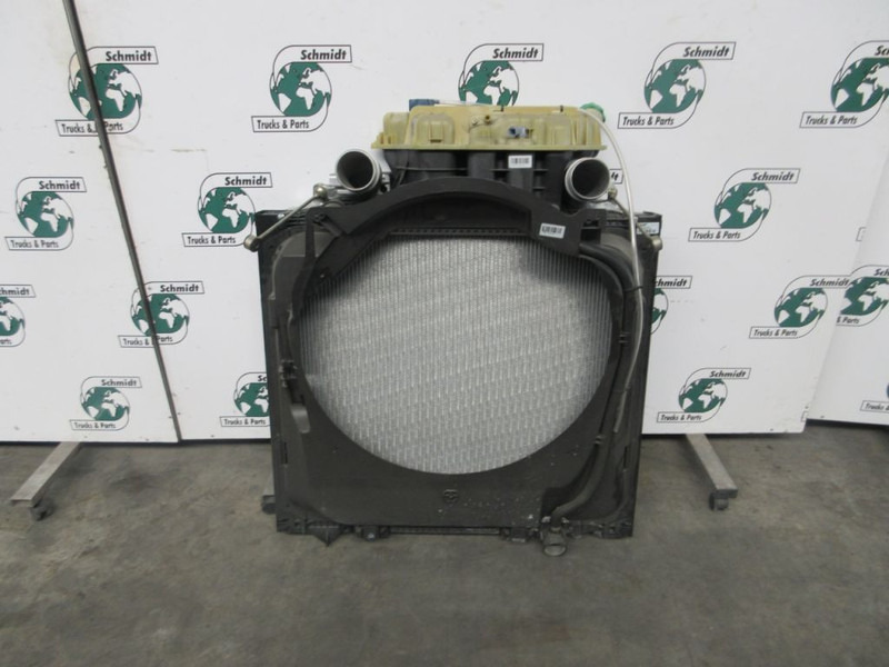 MAN 81.06100-6936/81.06130-0243 NIEUWE RADIATEUR MODEL 2022 - Radiateur pour Camion: photos 4 MAN 81.06100-6936/81.06130-0243 NIEUWE RADIATEUR MODEL 2022 - Radiateur pour Camion: photos 4