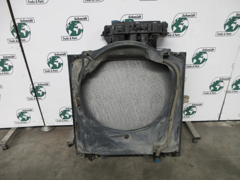 MAN 81.06101-0058 // 81.06101-6522 RADIATEUR MAN 26.540 EURO 5 - Radiateur pour Camion: photos 4 MAN 81.06101-0058 // 81.06101-6522 RADIATEUR MAN 26.540 EURO 5 - Radiateur pour Camion: photos 4