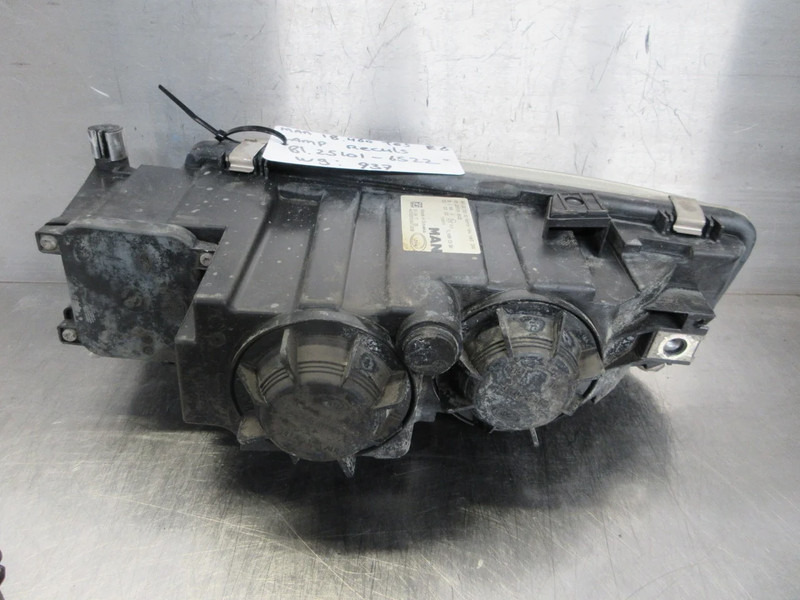 MAN 81.25101-6522 // 81.25101- 6798 // MISLAMP MAN TGS EURO 6 - Feu anti-brouillard pour Camion: photos 3 MAN 81.25101-6522 // 81.25101- 6798 // MISLAMP MAN TGS EURO 6 - Feu anti-brouillard pour Camion: photos 3