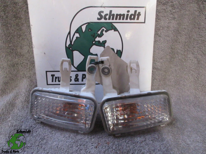 MAN 81.25320-6122 KNIPERLICHT RECHTS EN LINKS MAN TGM TGL EURO 6 - Clignotants pour Camion: photos 1 MAN 81.25320-6122 KNIPERLICHT RECHTS EN LINKS MAN TGM TGL EURO 6 - Clignotants pour Camion: photos 1