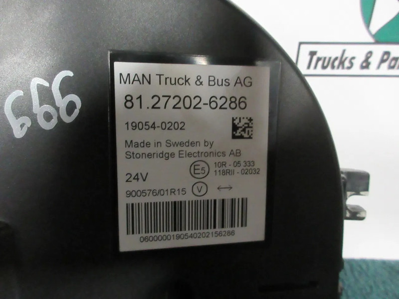 Panel de instrumentos pour Camion MAN 81.27202-6286 INSTUMENTEN PANEEL MAN TGX TGS TGM TGL EURO 6: photos 10 Panel de instrumentos pour Camion MAN 81.27202-6286 INSTUMENTEN PANEEL MAN TGX TGS TGM TGL EURO 6: photos 10