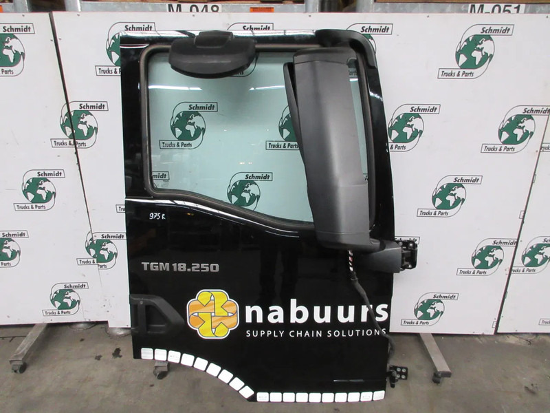 MAN 81.62600-4140//81.62600-4140//81.63730-6878 DEUR MAN TGM MODEL 2024 - Portière et pièces pour Camion: photos 5 MAN 81.62600-4140//81.62600-4140//81.63730-6878 DEUR MAN TGM MODEL 2024 - Portière et pièces pour Camion: photos 5