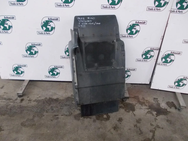 MAN 81.66410-0307/0309 ACHTER SPATBORD LINKS - Carrosserie et extérieur pour Camion: photos 5 MAN 81.66410-0307/0309 ACHTER SPATBORD LINKS - Carrosserie et extérieur pour Camion: photos 5