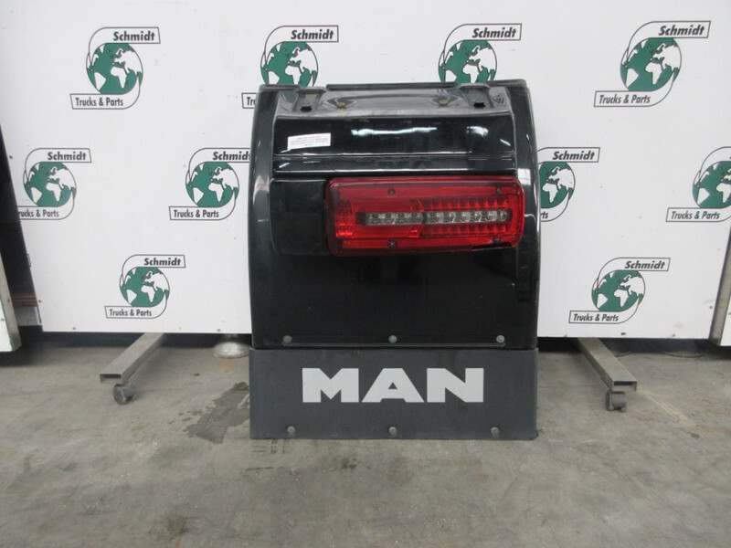 MAN 81.66410-6604/81.66410-6599/81.25225-6583/81.25225-6576 spatbord set MAN MODEL 2022 - Carrosserie et extérieur pour Camion: photos 2 MAN 81.66410-6604/81.66410-6599/81.25225-6583/81.25225-6576 spatbord set MAN MODEL 2022 - Carrosserie et extérieur pour Camion: photos 2