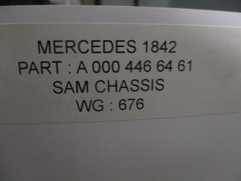 Mercedes-Benz A 000 446 64 61 Sam Module - Système électrique pour Camion: photos 2 Mercedes-Benz A 000 446 64 61 Sam Module - Système électrique pour Camion: photos 2