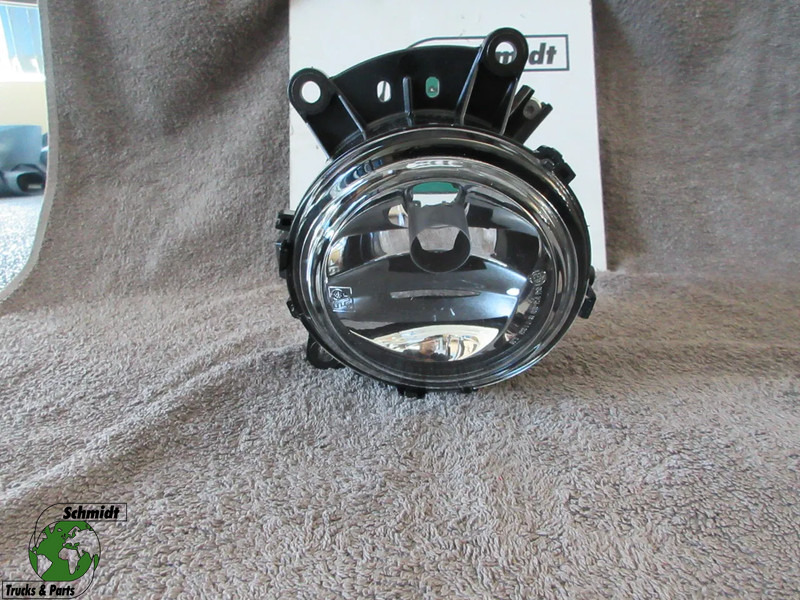 Mercedes-Benz A 960 820 04 56 // A 960 820 05 56 R+L MISTLAMP NIEUWE ACTROS MP4 - Feu anti-brouillard pour Camion: photos 1 Mercedes-Benz A 960 820 04 56 // A 960 820 05 56 R+L MISTLAMP NIEUWE ACTROS MP4 - Feu anti-brouillard pour Camion: photos 1