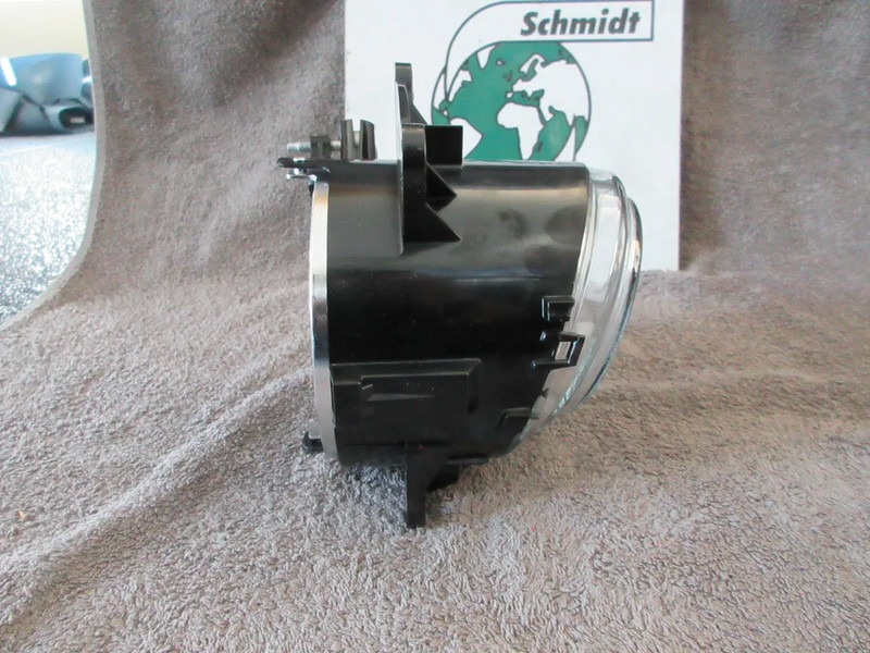 Mercedes-Benz A 960 820 04 56 // A 960 820 05 56 R+L MISTLAMP NIEUWE ACTROS MP4 - Feu anti-brouillard pour Camion: photos 4 Mercedes-Benz A 960 820 04 56 // A 960 820 05 56 R+L MISTLAMP NIEUWE ACTROS MP4 - Feu anti-brouillard pour Camion: photos 4