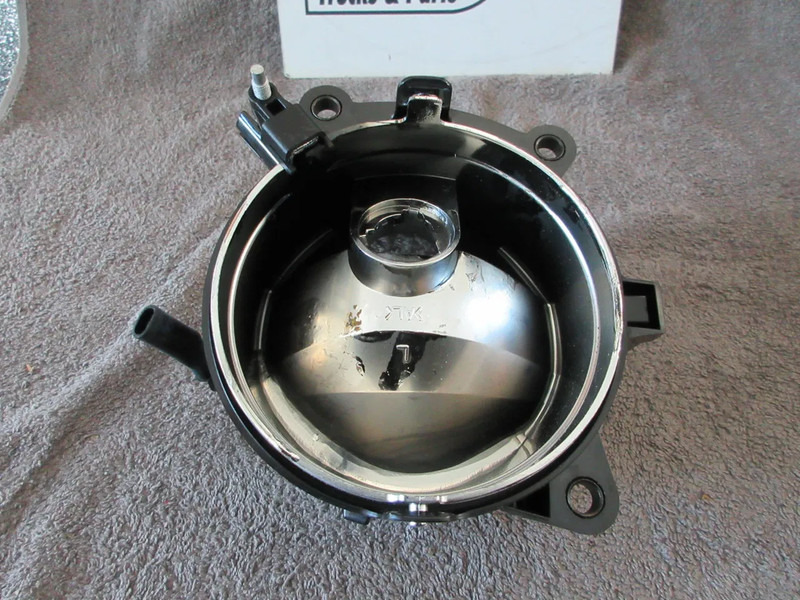 Mercedes-Benz A 960 820 04 56 // A 960 820 05 56 R+L MISTLAMP NIEUWE ACTROS MP4 - Feu anti-brouillard pour Camion: photos 3 Mercedes-Benz A 960 820 04 56 // A 960 820 05 56 R+L MISTLAMP NIEUWE ACTROS MP4 - Feu anti-brouillard pour Camion: photos 3