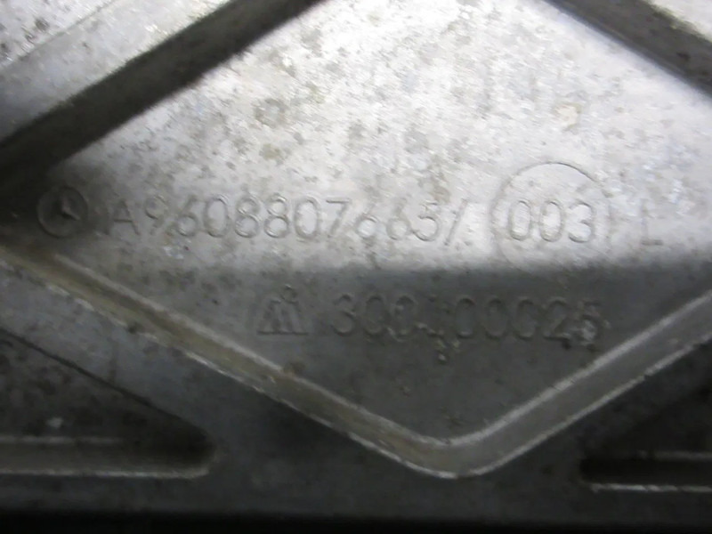 Mercedes-Benz A 960 880 76 65 MERCEDES BENZ 1845 EURO 6 LINKS - Frame/ Châssis pour Camion: photos 5 Mercedes-Benz A 960 880 76 65 MERCEDES BENZ 1845 EURO 6 LINKS - Frame/ Châssis pour Camion: photos 5