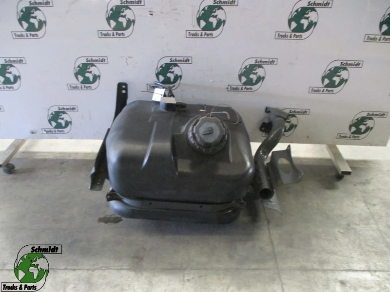 Mercedes-Benz A 967 471 04 01 NIEUWE EN GEBRUIKT 120 LITER TANK ATEGO EURO 6 - Réservoir de carburant pour Camion: photos 1 Mercedes-Benz A 967 471 04 01 NIEUWE EN GEBRUIKT 120 LITER TANK ATEGO EURO 6 - Réservoir de carburant pour Camion: photos 1