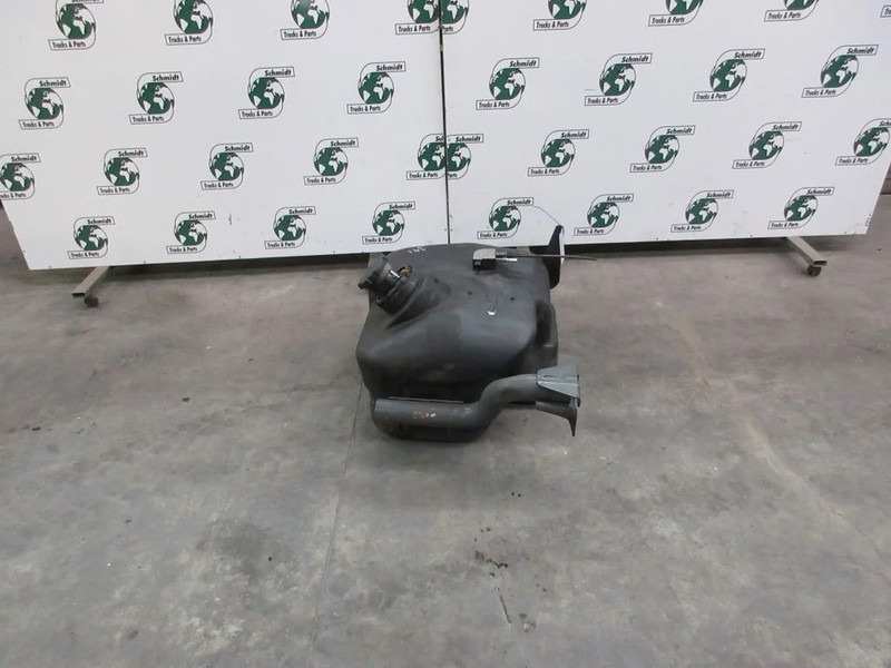 Mercedes-Benz A 967 471 04 01 NIEUWE EN GEBRUIKT 120 LITER TANK ATEGO EURO 6 - Réservoir de carburant pour Camion: photos 4 Mercedes-Benz A 967 471 04 01 NIEUWE EN GEBRUIKT 120 LITER TANK ATEGO EURO 6 - Réservoir de carburant pour Camion: photos 4