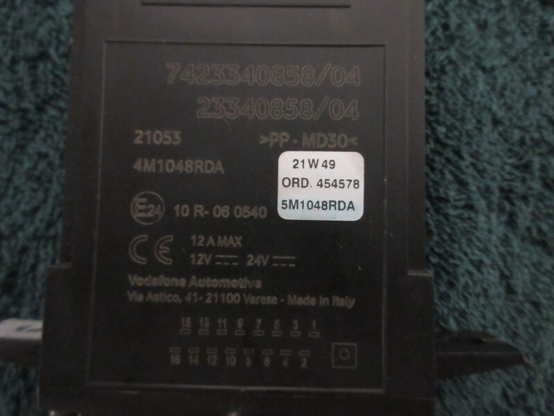 Renault 7423340850 REGELMODULATOR D210 EURO 6 MODEL 2022 - Système électrique pour Camion: photos 2 Renault 7423340850 REGELMODULATOR D210 EURO 6 MODEL 2022 - Système électrique pour Camion: photos 2