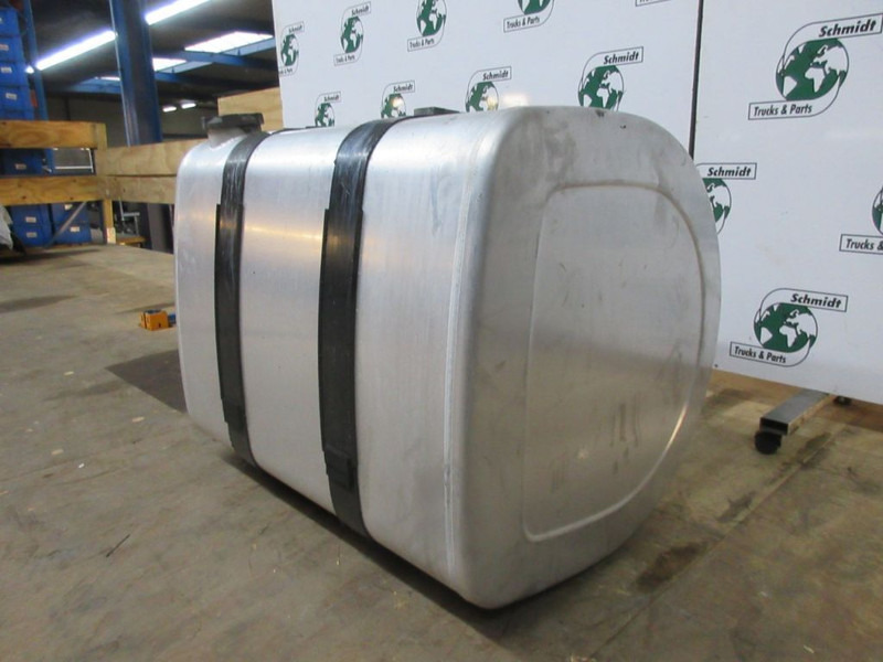 Renault T-SERIE 21895820 BRANDSTOFTANK EURO 6 - Réservoir de carburant pour Camion: photos 2 Renault T-SERIE 21895820 BRANDSTOFTANK EURO 6 - Réservoir de carburant pour Camion: photos 2