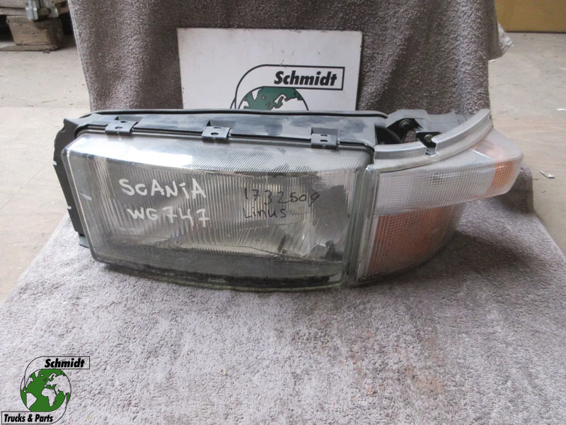 Scania 1732509 KOPLAMP SCANIA R420 EURO 5 LINKS - Feu avant pour Camion: photos 1 Scania 1732509 KOPLAMP SCANIA R420 EURO 5 LINKS - Feu avant pour Camion: photos 1