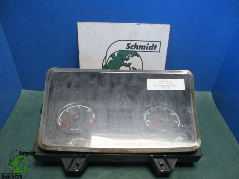 Scania 1915633 instrumentenpaneel R 360 - Panel de instrumentos pour Camion: photos 1 Scania 1915633 instrumentenpaneel R 360 - Panel de instrumentos pour Camion: photos 1