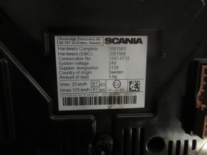 Scania 2061563 SCANIA R 410 EURO 6 - Panel de instrumentos pour Camion: photos 2 Scania 2061563 SCANIA R 410 EURO 6 - Panel de instrumentos pour Camion: photos 2
