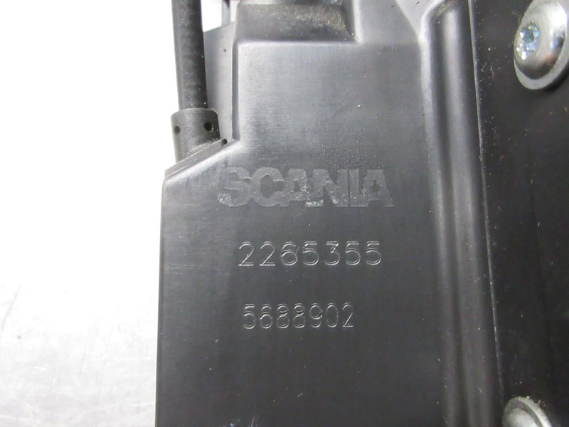 Scania 2265355 DEURSLOT MEGANIEK RECHTS SCANIA S 450 EURO 6 NGS - Cabine et intérieur pour Camion: photos 5 Scania 2265355 DEURSLOT MEGANIEK RECHTS SCANIA S 450 EURO 6 NGS - Cabine et intérieur pour Camion: photos 5