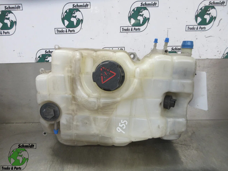 Scania 2277077 SCANIA S 450 NGS Expansiereservoir MODEL 2021 - Vase d'expansion pour Camion: photos 1 Scania 2277077 SCANIA S 450 NGS Expansiereservoir MODEL 2021 - Vase d'expansion pour Camion: photos 1