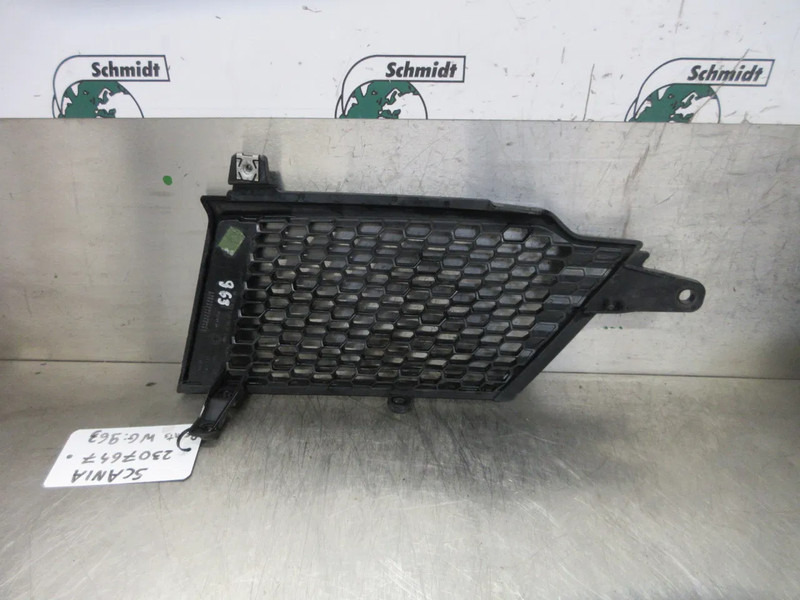 Scania 2307641 // 2307647 GRILL DELEN SCANIA S 450 EURO 6 NGS - Cabine et intérieur pour Camion: photos 2 Scania 2307641 // 2307647 GRILL DELEN SCANIA S 450 EURO 6 NGS - Cabine et intérieur pour Camion: photos 2