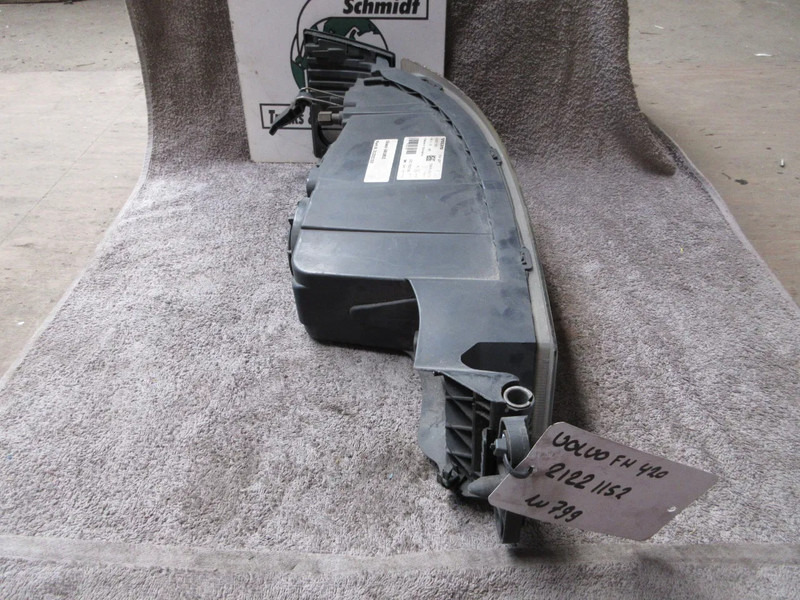 Volvo 21221152 MISTLAMP VOLVO FH SERIE EURO 6 MODEL 2020 - Feu anti-brouillard pour Camion: photos 2 Volvo 21221152 MISTLAMP VOLVO FH SERIE EURO 6 MODEL 2020 - Feu anti-brouillard pour Camion: photos 2