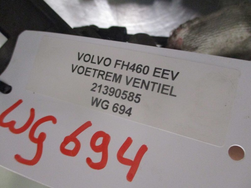 Volvo 21390585 REM VENTIEL FM 410 - Valve pour Camion: photos 2 Volvo 21390585 REM VENTIEL FM 410 - Valve pour Camion: photos 2