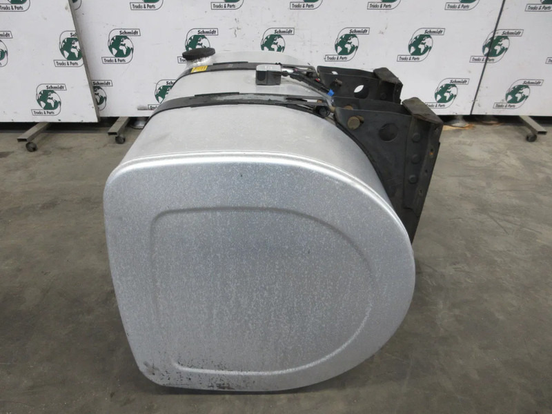 Volvo 21516447 // 20367137 // 20503505 DIESELTANK 405 LITER VOLVO FM EURO 6 - Réservoir de carburant pour Camion: photos 4 Volvo 21516447 // 20367137 // 20503505 DIESELTANK 405 LITER VOLVO FM EURO 6 - Réservoir de carburant pour Camion: photos 4