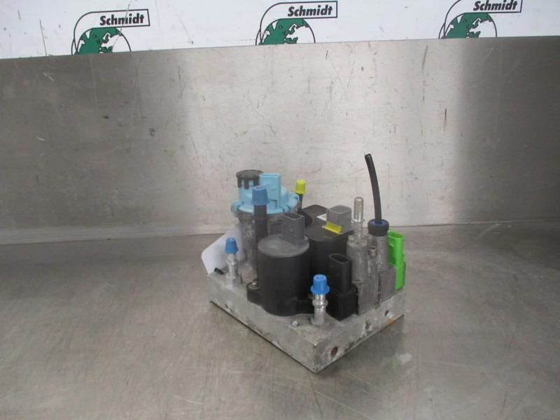 Préparation du carburant Volvo 22209517/22610216/85020666 AD BLUE POMP VOLVO EURO 6: photos 7