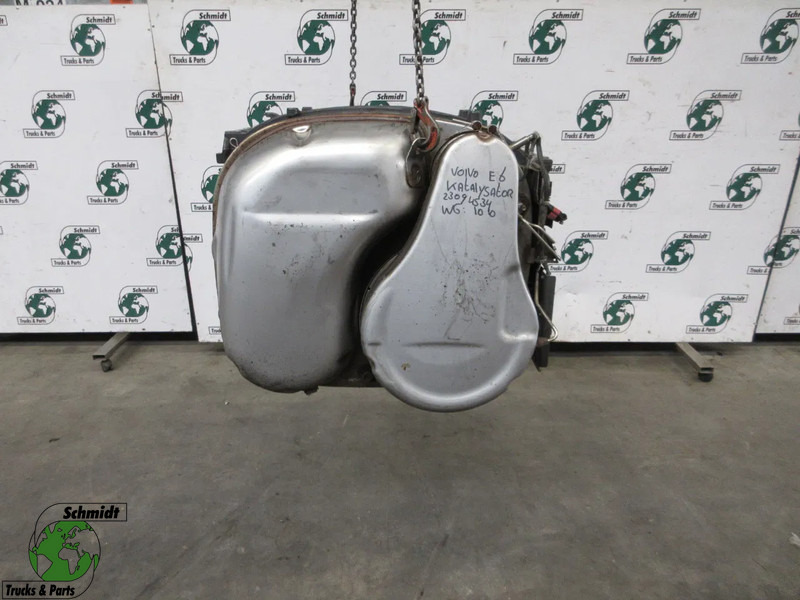 Volvo 23094534 // 23105923 KATALYSATOR VOLVO FH 460 MODEL 2021 - Catalyseur pour Camion: photos 1 Volvo 23094534 // 23105923 KATALYSATOR VOLVO FH 460 MODEL 2021 - Catalyseur pour Camion: photos 1