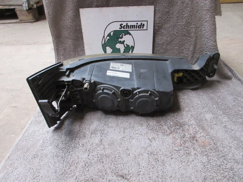 Volvo 82140763 MISTLAMP VOLVO FH SERIE EURO 6 - Feu anti-brouillard pour Camion: photos 3 Volvo 82140763 MISTLAMP VOLVO FH SERIE EURO 6 - Feu anti-brouillard pour Camion: photos 3