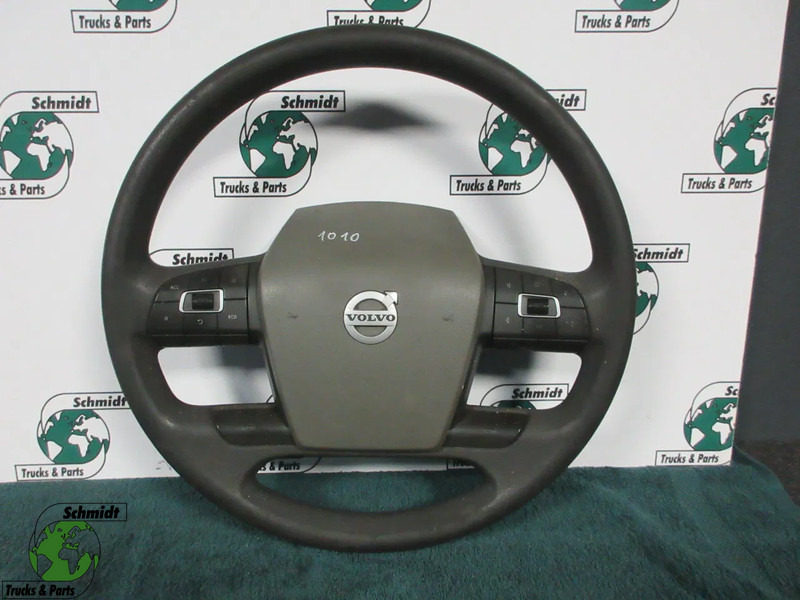 Volvo 82321333 // 84192839 STUURWIEL VOLVO FH 460 - Volant pour Camion: photos 1 Volvo 82321333 // 84192839 STUURWIEL VOLVO FH 460 - Volant pour Camion: photos 1