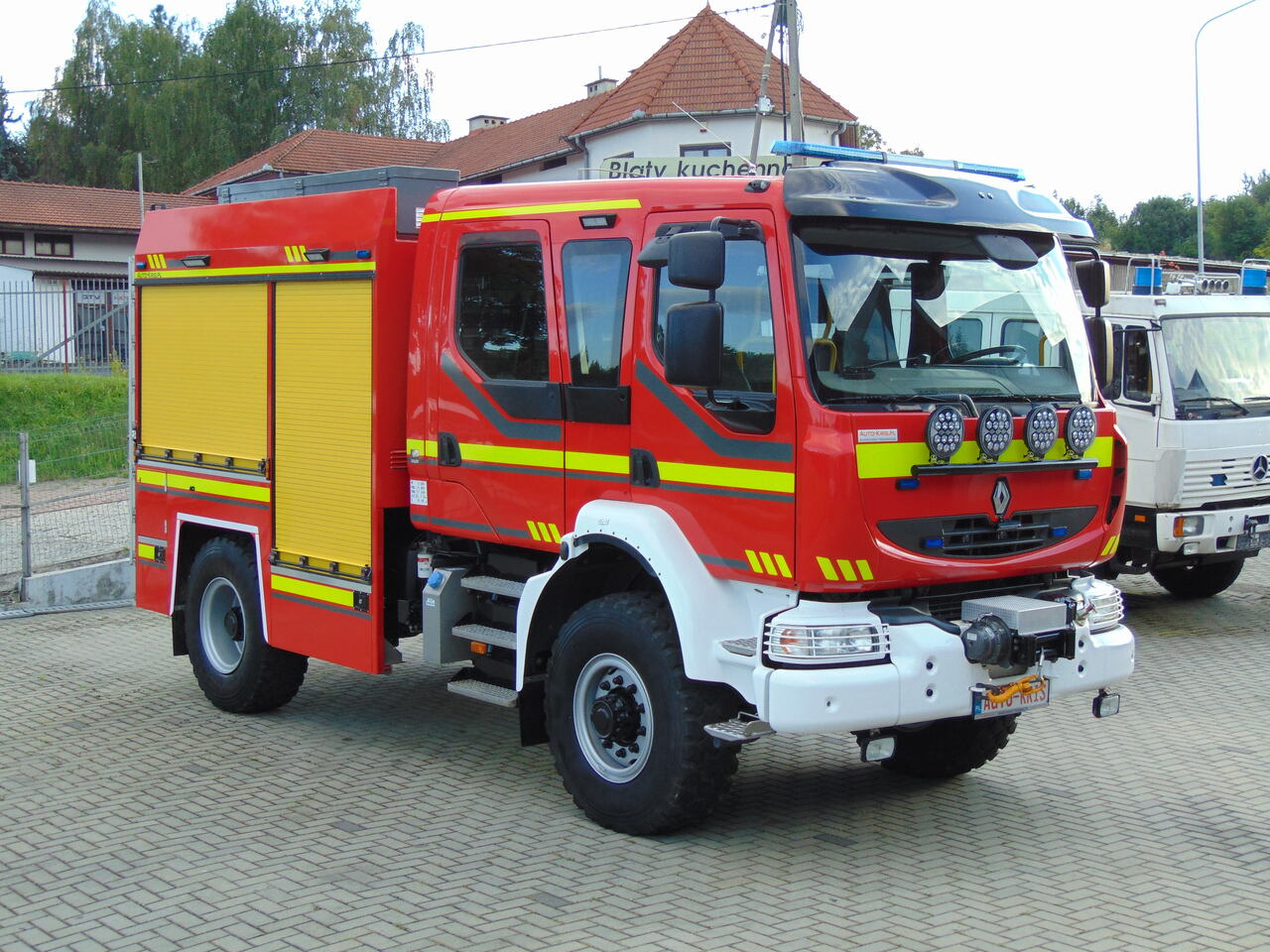 RENAULT Midlum 240DXi 4x4 GIMAEX - Camion de pompier: photos 2 RENAULT Midlum 240DXi 4x4 GIMAEX - Camion de pompier: photos 2