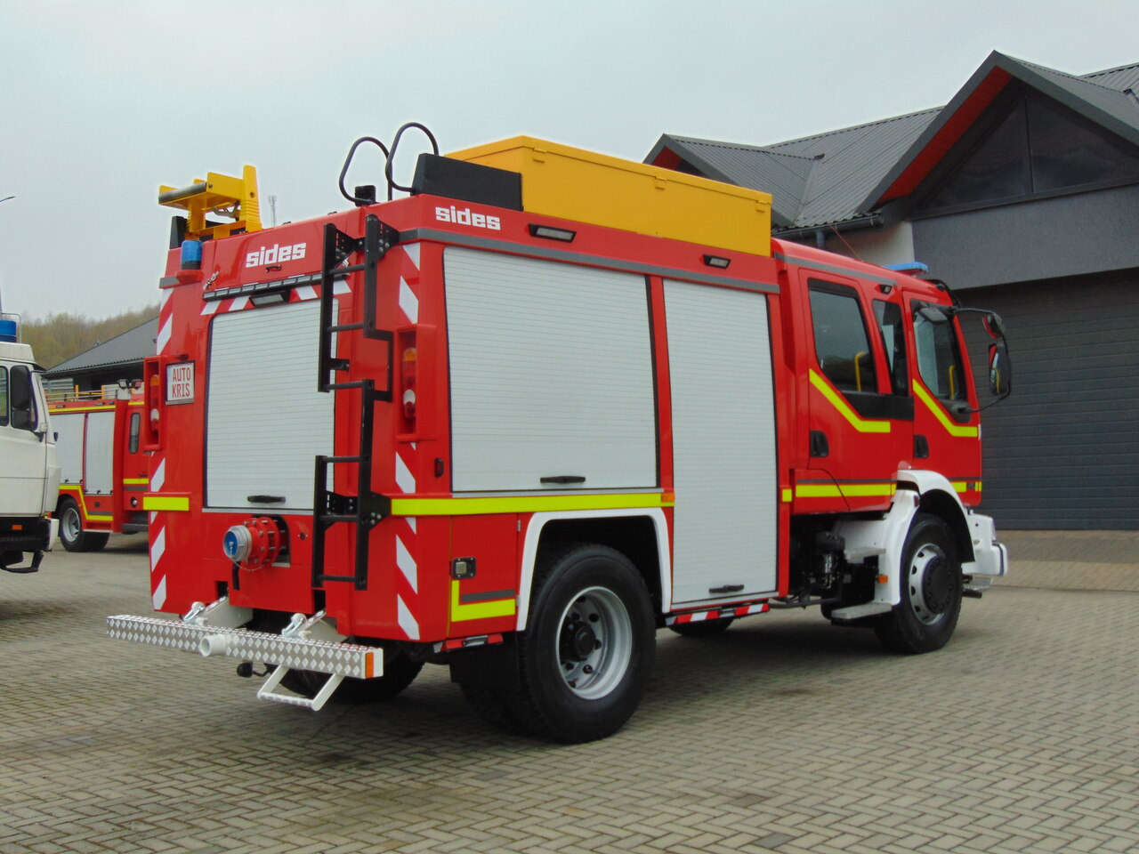 RENAULT Midlum 270dCi SIDES TOP - Camion de pompier: photos 4 RENAULT Midlum 270dCi SIDES TOP - Camion de pompier: photos 4