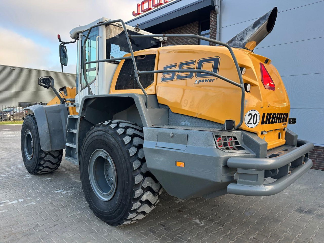 Liebherr L550 Xpower - Chargeuse sur pneus: photos 4 Liebherr L550 Xpower - Chargeuse sur pneus: photos 4