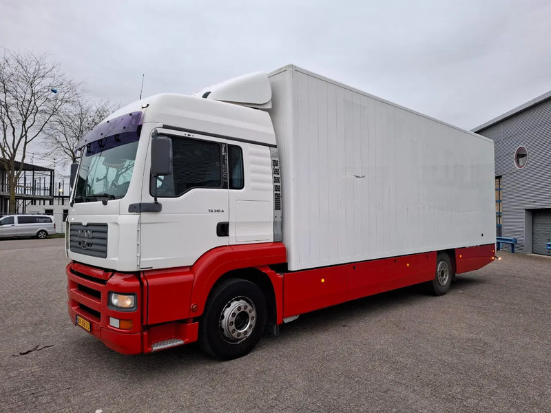 MAN TG310A / NL TRUCK / TUV:06-07-2026 / ONLY:249085 KM / SMART TACHO / 1SIDE OPEN / PLATFORM 2000 KG / AUTOMATIC / EURO-3 / 2002 - Camion fourgon: photos 1 MAN TG310A / NL TRUCK / TUV:06-07-2026 / ONLY:249085 KM / SMART TACHO / 1SIDE OPEN / PLATFORM 2000 KG / AUTOMATIC / EURO-3 / 2002 - Camion fourgon: photos 1