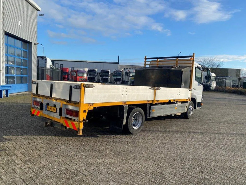 Mercedes-Benz Atego 816 / CLEAN NL TRUCK / GOOD TYRES / ONLY:298545KM / FULL-STEEL / MANUAL / EURO-5 / 2010 - Camion plateau: photos 5 Mercedes-Benz Atego 816 / CLEAN NL TRUCK / GOOD TYRES / ONLY:298545KM / FULL-STEEL / MANUAL / EURO-5 / 2010 - Camion plateau: photos 5