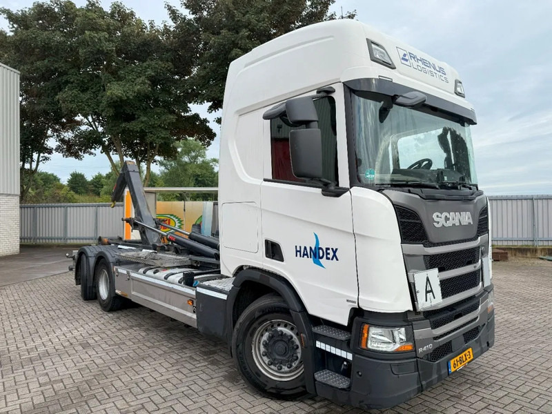 Scania NGS R410 / ENGINE RUNNING / RETARDER / LIFT+LENKACHSE / HIAB 21TON HOOK / NL TRUCK / FRIDGE / EURO-6 / 2019 - Camion ampliroll: photos 4 Scania NGS R410 / ENGINE RUNNING / RETARDER / LIFT+LENKACHSE / HIAB 21TON HOOK / NL TRUCK / FRIDGE / EURO-6 / 2019 - Camion ampliroll: photos 4