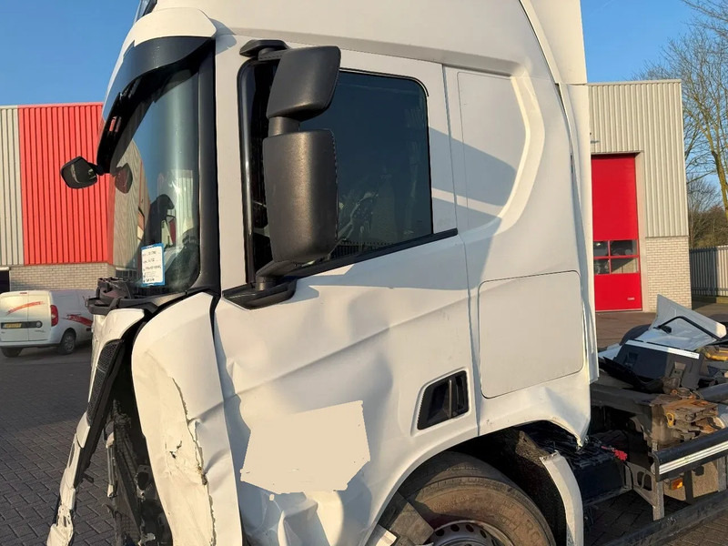 Scania NGS R450 / RETARDER / 6X2 / LIFT+LENKASCHE / GERMAN TRUCK / FULL AIR / 476439 KM / AUTOMATIC / EURO-6 / 2022 - Camion porte-conteneur/ Caisse mobile: photos 5 Scania NGS R450 / RETARDER / 6X2 / LIFT+LENKASCHE / GERMAN TRUCK / FULL AIR / 476439 KM / AUTOMATIC / EURO-6 / 2022 - Camion porte-conteneur/ Caisse mobile: photos 5