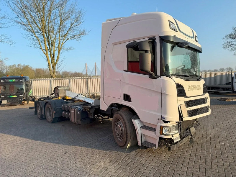 Scania NGS R450 / RETARDER / 6X2 / LIFT+LENKASCHE / GERMAN TRUCK / FULL AIR / 476439 KM / AUTOMATIC / EURO-6 / 2022 - Camion porte-conteneur/ Caisse mobile: photos 2 Scania NGS R450 / RETARDER / 6X2 / LIFT+LENKASCHE / GERMAN TRUCK / FULL AIR / 476439 KM / AUTOMATIC / EURO-6 / 2022 - Camion porte-conteneur/ Caisse mobile: photos 2