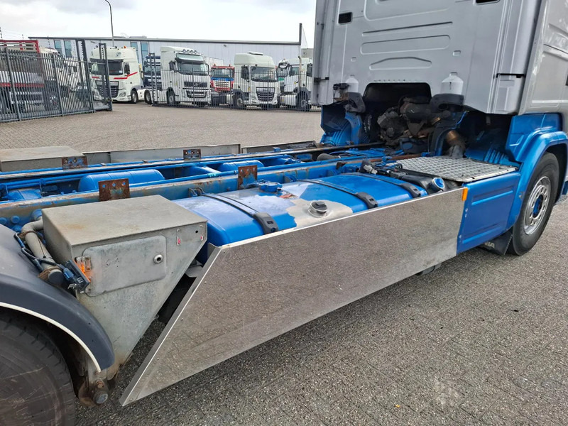 Châssis cabine Scania R580 V8 / RETARDER / LIFT+LENKACHSE / FULL-AIR / PLATFORM 2000 KG / LEATHER / AIRCO / AUTOMATIC / EURO-6 / 2014: photos 9