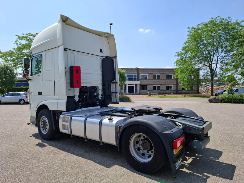 DAF XF106-460 / CLEAN NL TRUCK / DOUBLE TANK / 751675 KM / ACC / LWDS / FRIDGE / AUTOMATIC / EURO-6 / 2017 - Tracteur routier: photos 3 DAF XF106-460 / CLEAN NL TRUCK / DOUBLE TANK / 751675 KM / ACC / LWDS / FRIDGE / AUTOMATIC / EURO-6 / 2017 - Tracteur routier: photos 3