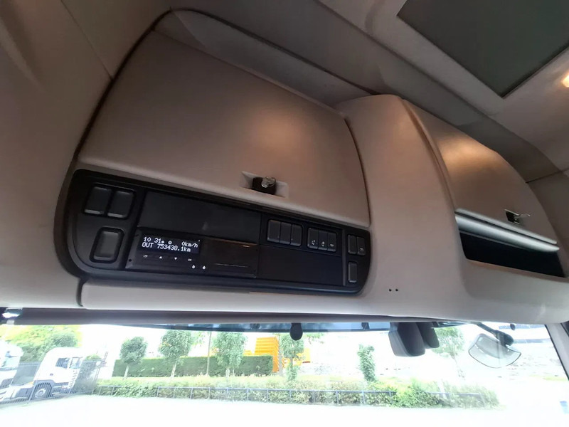 Crédit-bail DAF XF106-460 / DEB / TUV:20-01-2026 / 753438 KM / FRIDGE / ACC / LWDS / GEN2 V2 TACHO / ALCOA / AUTOMATIC / EURO-6 / 2017 DAF XF106-460 / DEB / TUV:20-01-2026 / 753438 KM / FRIDGE / ACC / LWDS / GEN2 V2 TACHO / ALCOA / AUTOMATIC / EURO-6 / 2017: photos 20