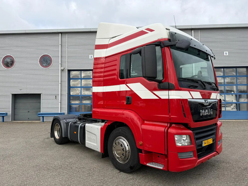 MAN TGS 18.320 / NL TRUCK / ONLY:230161 KM / TUV:02-10-2025 / FRIGDE / LWDS / AUTOMATIC / EURO-6 / 2018 - Tracteur routier: photos 2 MAN TGS 18.320 / NL TRUCK / ONLY:230161 KM / TUV:02-10-2025 / FRIGDE / LWDS / AUTOMATIC / EURO-6 / 2018 - Tracteur routier: photos 2