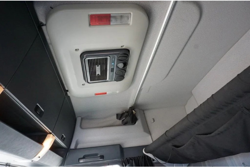 Tracteur routier MAN TGX 18.400 / AUTOMATIC / DOUBLE TANK / ENGINE PROBLEMS / EURO-6 / 2016: photos 9