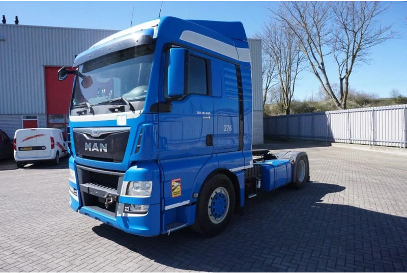 MAN TGX 18.400 / AUTOMATIC / DOUBLE TANK / ENGINE PROBLEMS / EURO-6 / 2016 - Tracteur routier: photos 1 MAN TGX 18.400 / AUTOMATIC / DOUBLE TANK / ENGINE PROBLEMS / EURO-6 / 2016 - Tracteur routier: photos 1