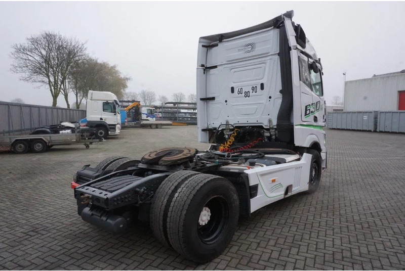 Mercedes-Benz ACTROS 1863 / ENGINE RUNNING / RETARDER/ HYDRAULICS / ONLY: 268593KM / GIGA-SPACE / MIRRORCAM / AUTOMATIC / EURO-6 / 2020 - Tracteur routier: photos 3 Mercedes-Benz ACTROS 1863 / ENGINE RUNNING / RETARDER/ HYDRAULICS / ONLY: 268593KM / GIGA-SPACE / MIRRORCAM / AUTOMATIC / EURO-6 / 2020 - Tracteur routier: photos 3