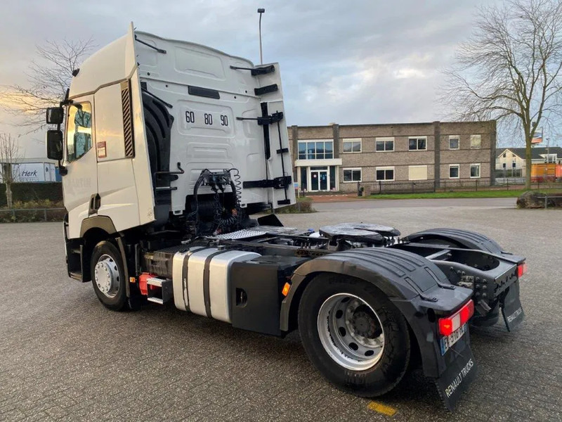 Renault T480 COMFORT / DOUBLE TANK / LWDS / AIRCO / 2XBED / AUTOMATIC / EURO-6 / 2016 - Tracteur routier: photos 3 Renault T480 COMFORT / DOUBLE TANK / LWDS / AIRCO / 2XBED / AUTOMATIC / EURO-6 / 2016 - Tracteur routier: photos 3