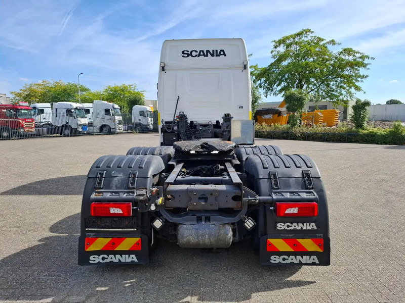 Scania NGS R650 V8 / 6X4 / RETARDER / 2X BIG AXLE / PARKCOOL / DOUBLE TANK / INLINER / FULL-AIR / ALCOA / LEATHER / NAVI / GEN2 V2 / EU - Tracteur routier: photos 4 Scania NGS R650 V8 / 6X4 / RETARDER / 2X BIG AXLE / PARKCOOL / DOUBLE TANK / INLINER / FULL-AIR / ALCOA / LEATHER / NAVI / GEN2 V2 / EU - Tracteur routier: photos 4