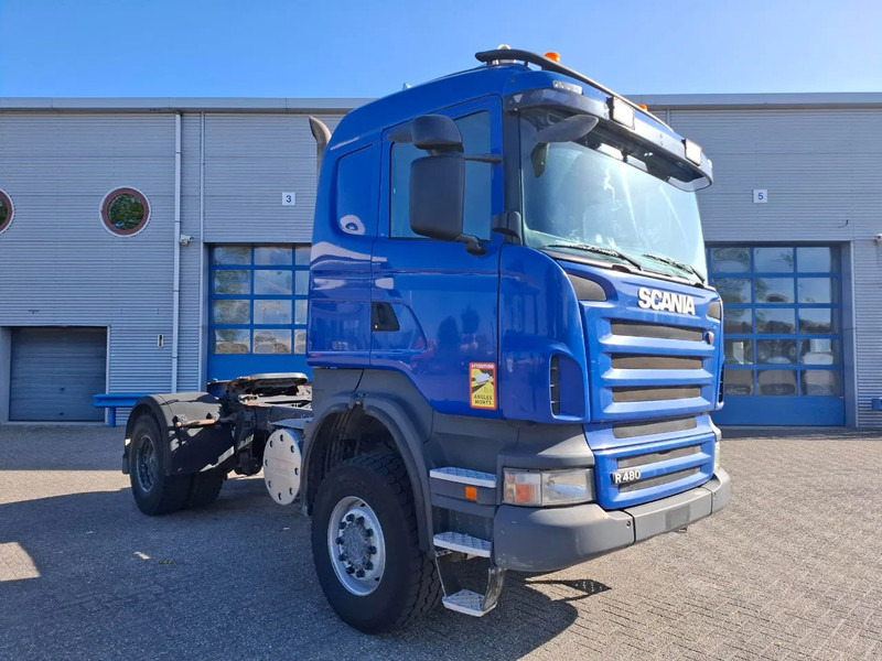 Scania R480 / 4X4 / BIG AXLE / PTO PREPAIRED / ONLY:441129 KM / MANUAL / EURO-4 / 2009 - Tracteur routier: photos 2 Scania R480 / 4X4 / BIG AXLE / PTO PREPAIRED / ONLY:441129 KM / MANUAL / EURO-4 / 2009 - Tracteur routier: photos 2